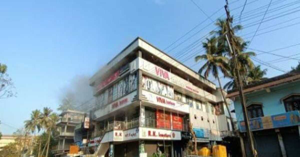 IMG-20230404-WA0017 Fire on shop