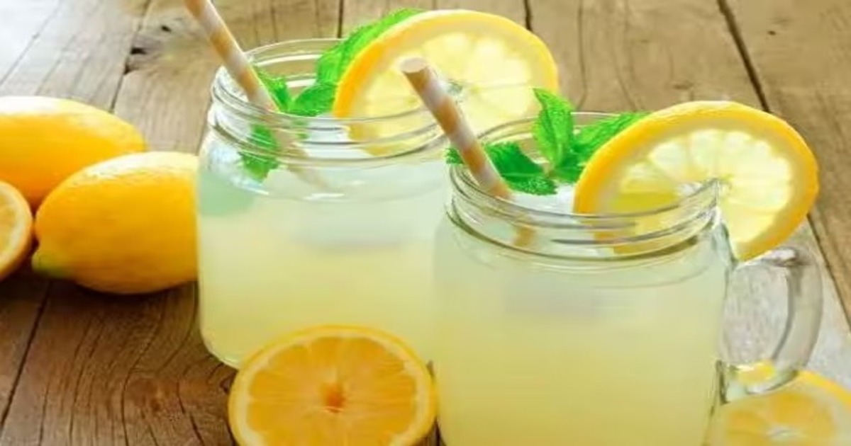 lemon juice with turmeric