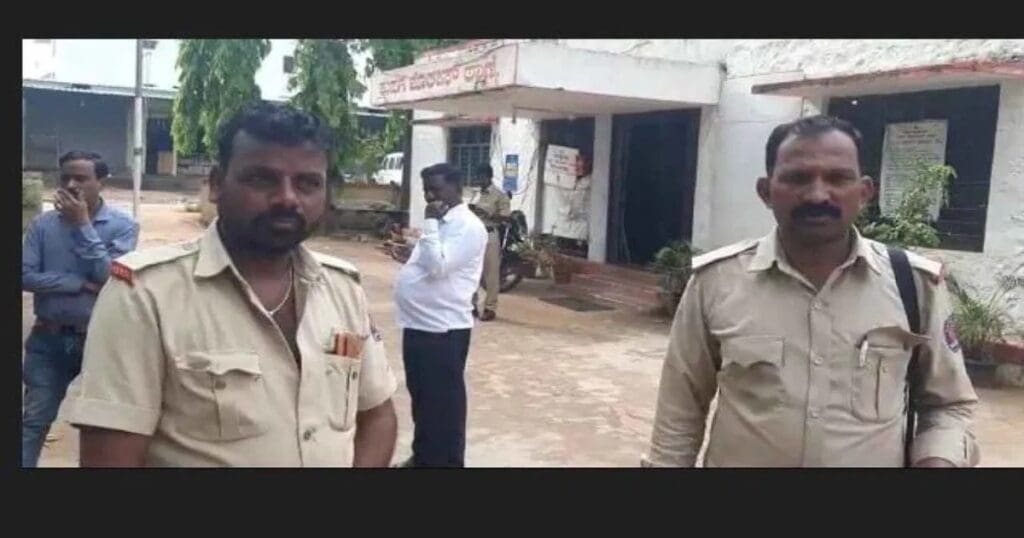 KSRTC Conductor - Passenger