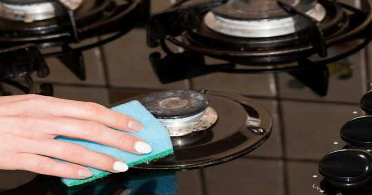 Cleaning Gas Stove