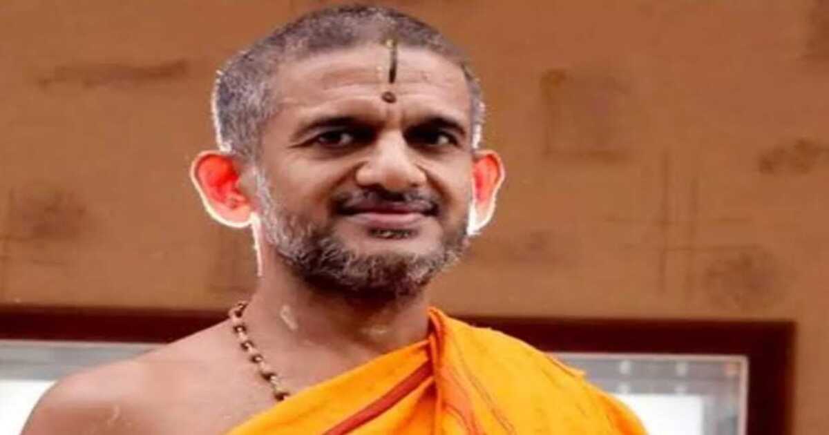 Vishwaprasanna Theertha Swamiji