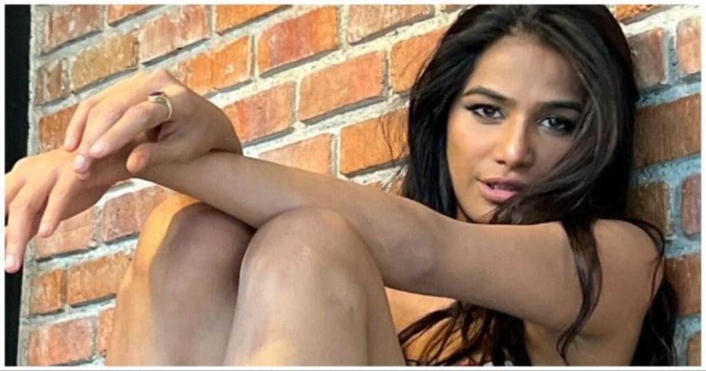 Poonam pandey