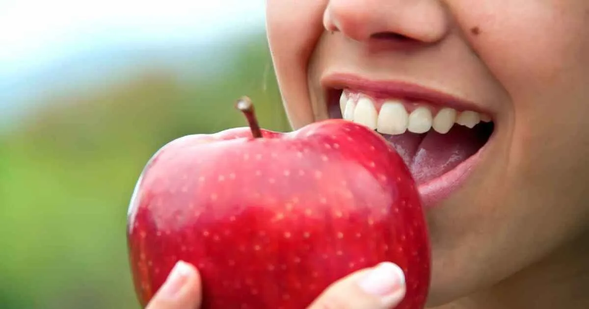 Apple Eating