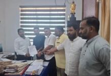 ಚಾರ್ಮಾಡಿ ಗ್ರಾ.ಪಂ ಎದುರು ನಿರ್ಮಿತ ಗುಡಿಸಲು ತೆರವುಗೊಳಿಸುವಂತೆ ಎಸ್ಡಿಪಿಐ ವತಿಯಿಂದ ತಹಸೀಲ್ದಾರರಿಗೆ ಹಾಗೂ ಕಾರ್ಯನಿರ್ವಹಣಾ ಅಧಿಕಾರಿಗೆ ಮನವಿ